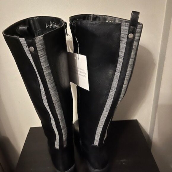 Life Stride wide calf tall boot. Size 7.5W. - Picture 3 of 5